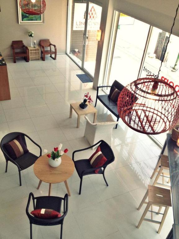 Link Corner Hostel Бангкок Экстерьер фото
