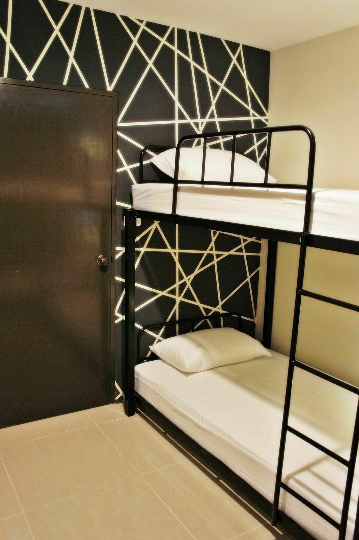Link Corner Hostel Бангкок Экстерьер фото